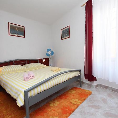 Apartment Alba Rovinj Bagian luar foto