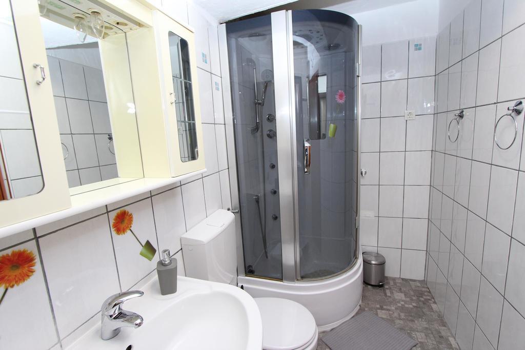 Apartment Alba Rovinj Bagian luar foto