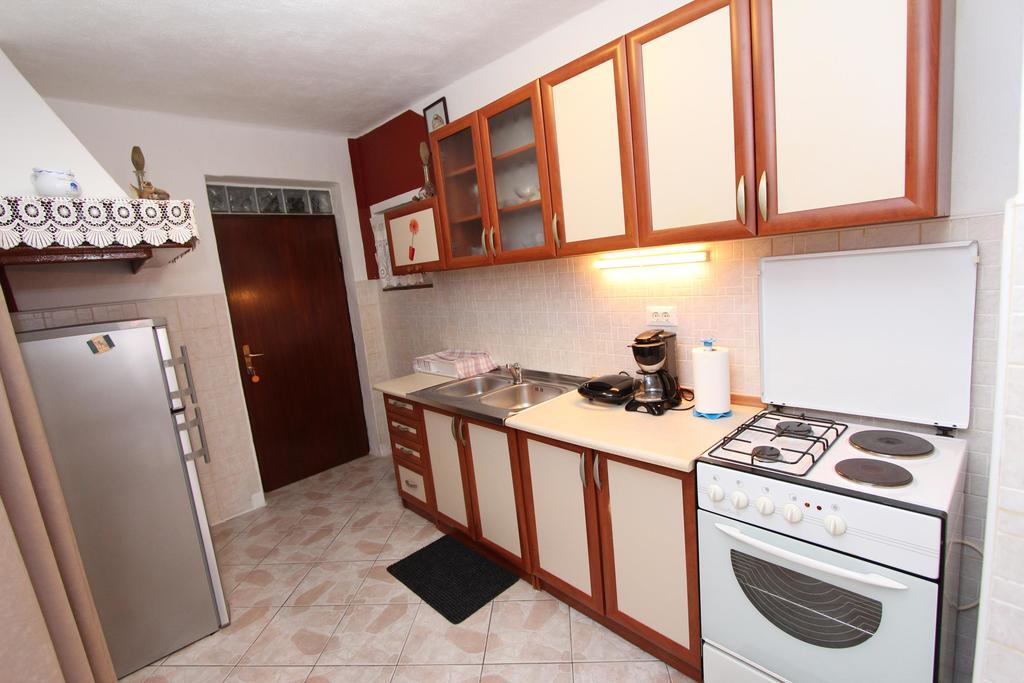 Apartment Alba Rovinj Bagian luar foto