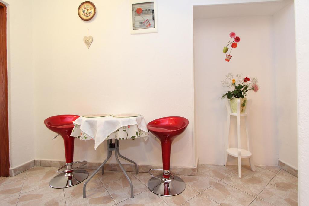 Apartment Alba Rovinj Bagian luar foto