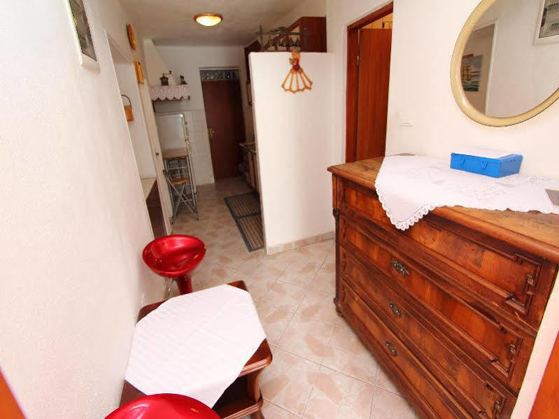 Apartment Alba Rovinj Bagian luar foto